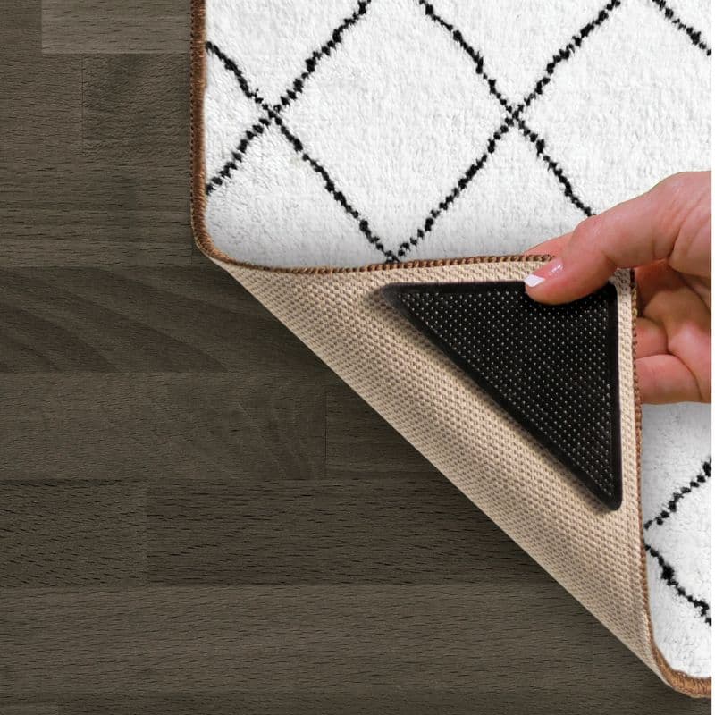 A10_tds0712_Najklejki antypoślizgowe pod dywan