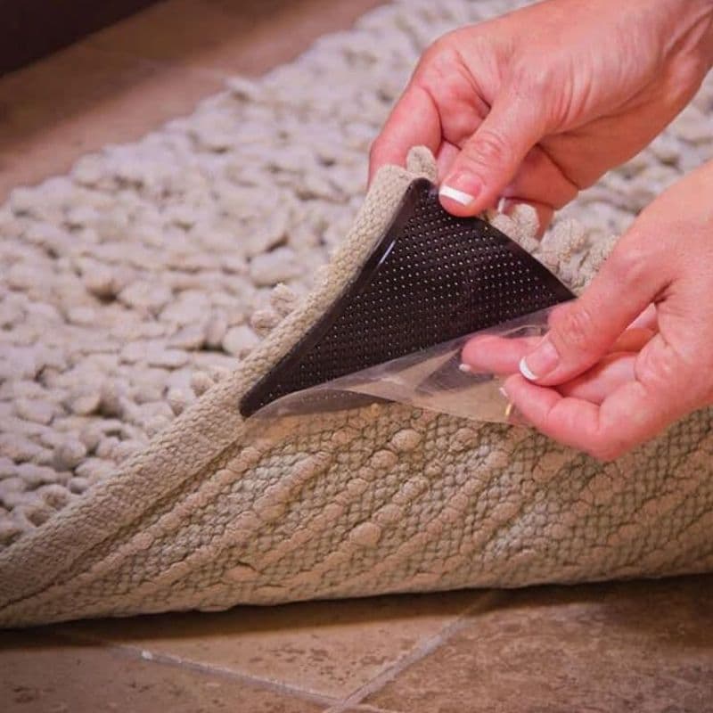 A10_tds0712_Najklejki antypoślizgowe pod dywan